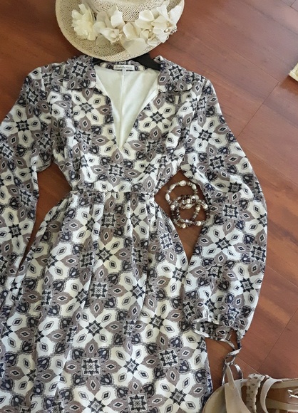 Charlotte Russe Dresses & Skirts - 💲Western boho dress💲